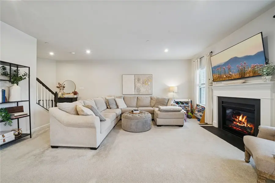 6003 Kapalua Ln, Penn Township, PA 15644 - Image #3