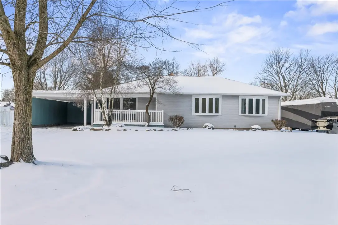 302 Sunset Blvd, Hermitage, PA 16148 - Image #1