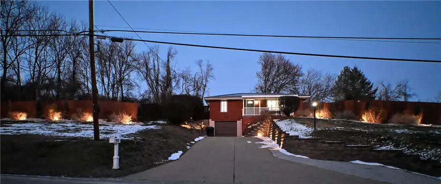 1311 Scenery Dr, Elizabeth Township, PA 15037 - Image #2