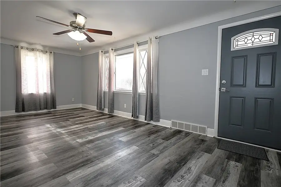 1311 Scenery Dr, Elizabeth Township, PA 15037 - Image #3