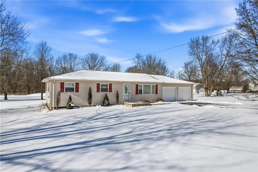 733 Greenfield Rd, Lackawannock, PA 16137 - Image #3