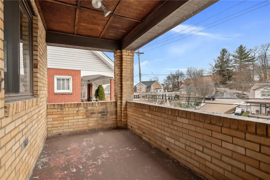 367 Center Ave, West View, PA 15229 - Image #2