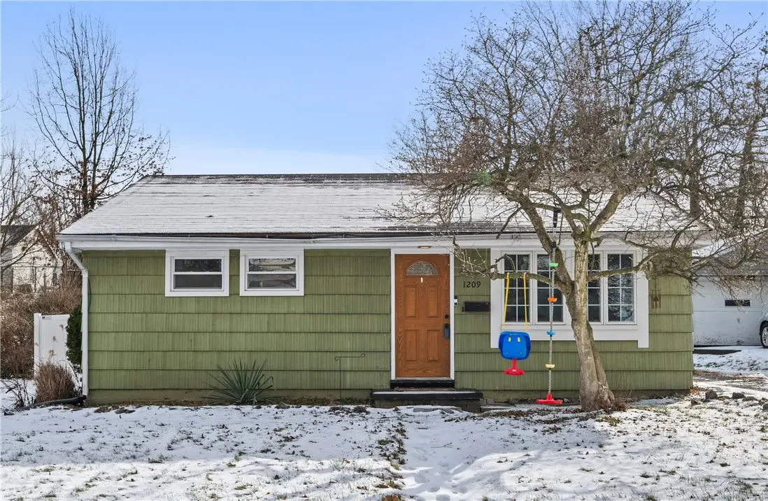 1209 Vermont Ave, Hopewell, PA 15001 - Image #1