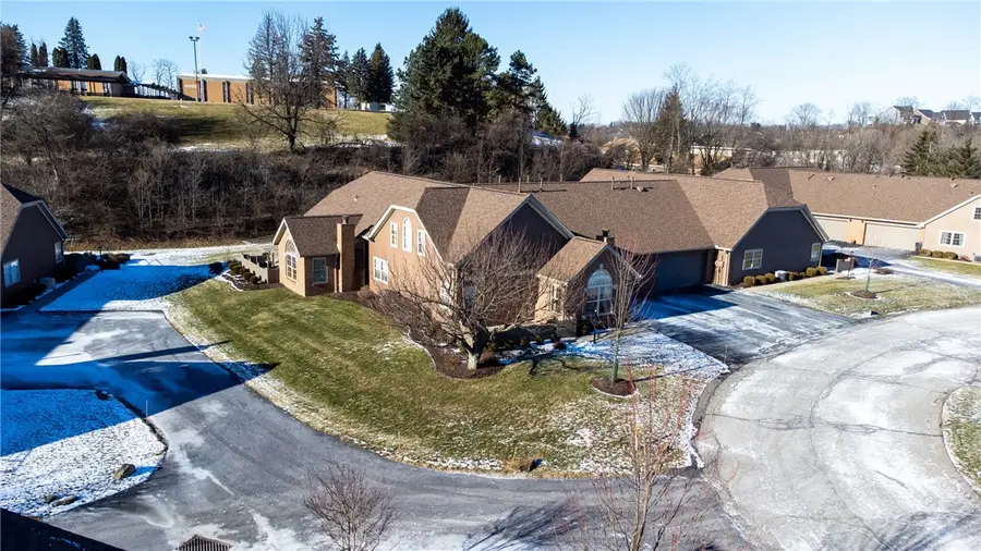 6356 Jefferson Pointe Cir, Jefferson Hills, PA 15025 - Image #2