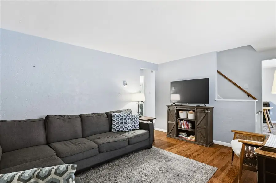 870 Middle Rd, Baldwin Township, PA 15234 - Image #3