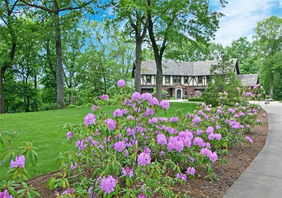 918 W Waldheim Rd, Fox Chapel, PA 15215 - Image #2