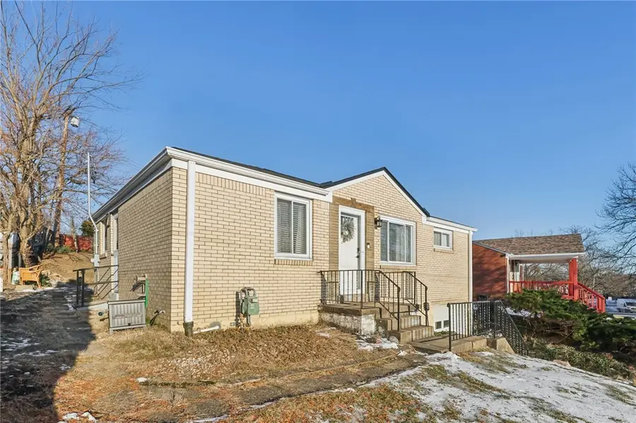 1280 Kirsopp Ave, Pittsburgh, PA 15220 - Image #2