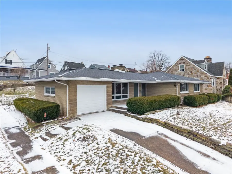 600 Lewis Avenue, Jeannette, PA 15644 - Image #2