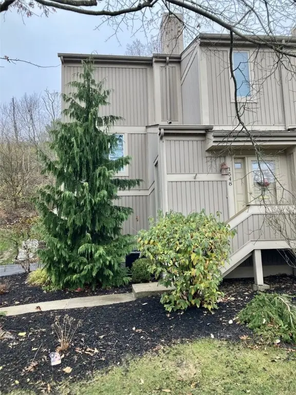 1548 Pineview Drive, Upper Saint Clair, PA 15241 - Image #2