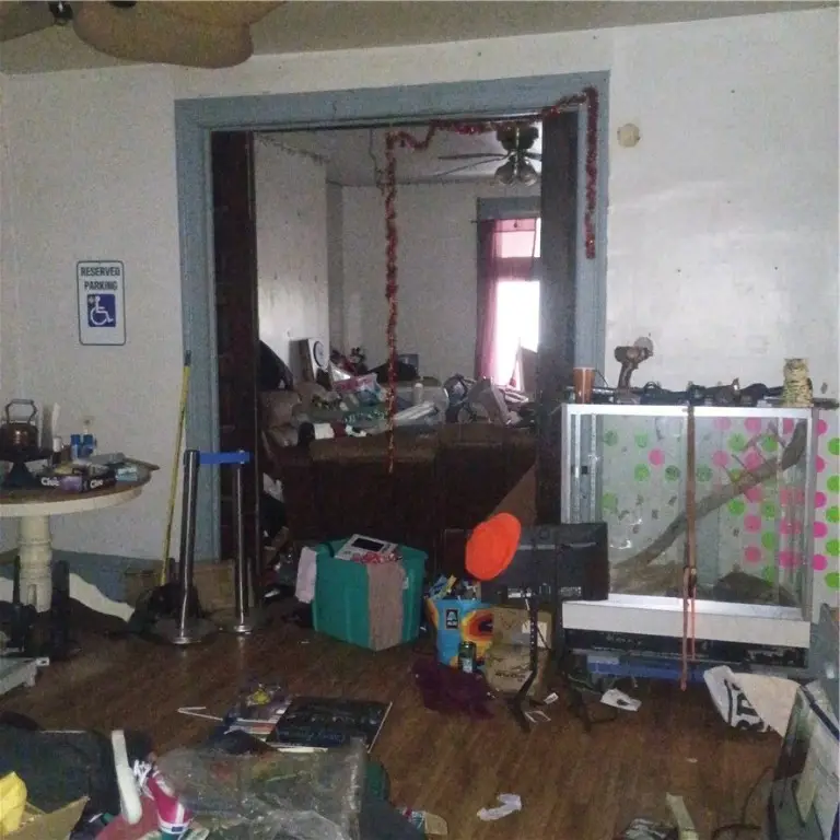 712 Ohio Ave, Glassport, PA 15045 - Image #2