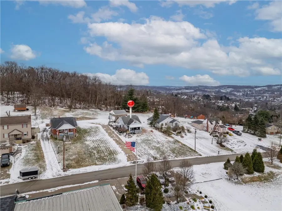 396 Oak Spring Rd, Canonsburg, PA 15317 - Image #2