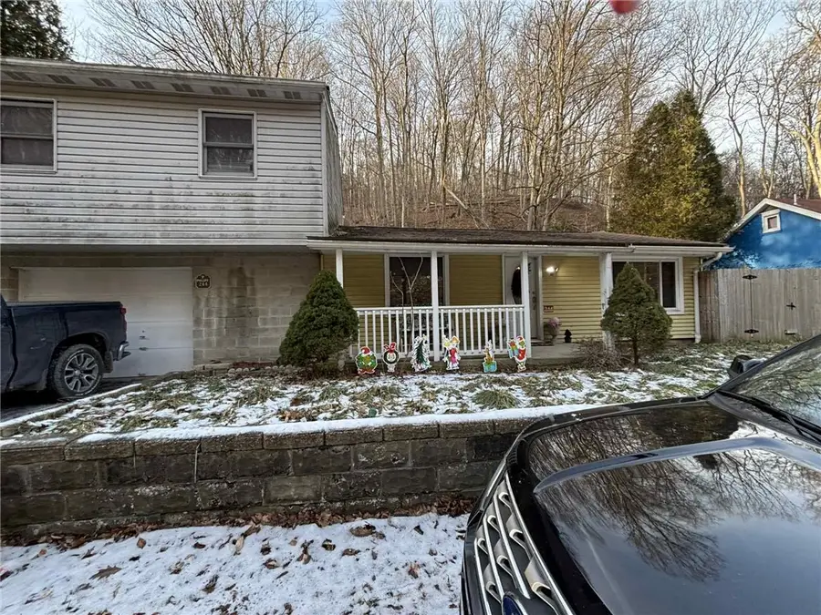 244 Spring Run Rd, Crescent, PA 15046 - Image #2