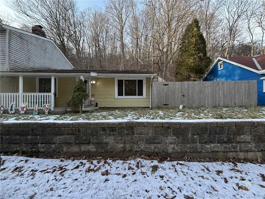 244 Spring Run Rd, Crescent, PA 15046 - Image #3