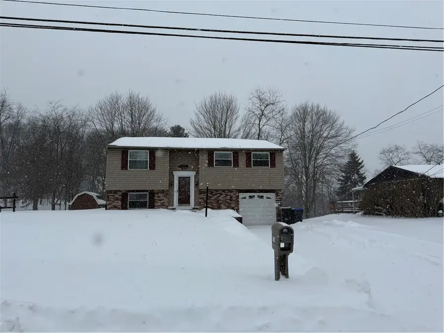 1538 Haine School Rd, Cranberry Township, PA 16066 - Image #2