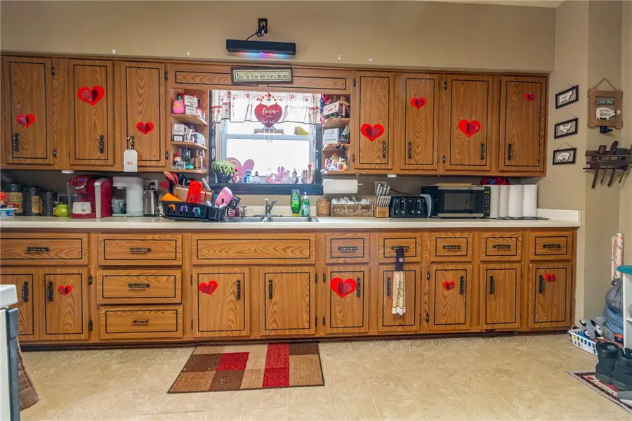 641 W Newton St, Greensburg, PA 15601 - Image #3