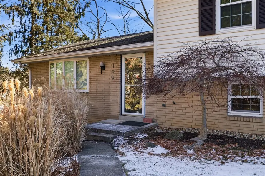 199 Avondale St, Ross Township, PA 15237 - Image #3