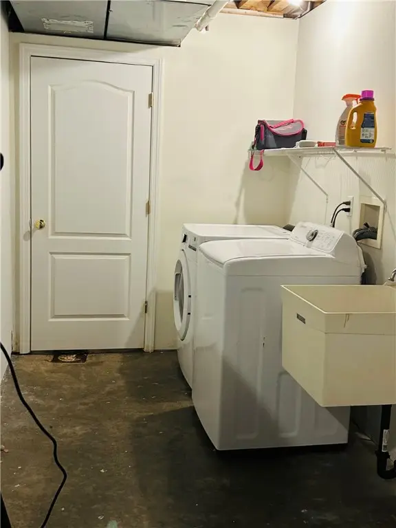 6912 Spring Valley Ln, Murrysville, PA 15632 - Image #3