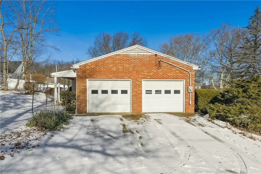 43 Circle Dr, Brighton Township, PA 15009 - Image #3