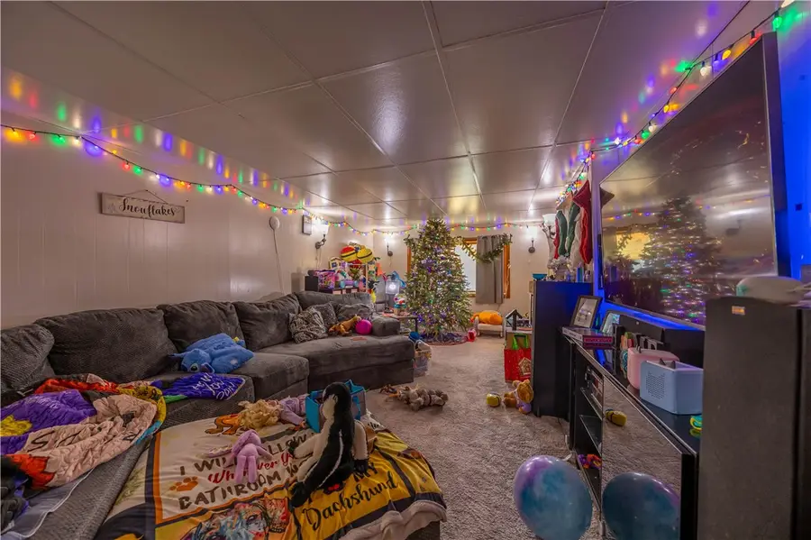 751 6th St, Pitcairn, PA 15140 - Image #2