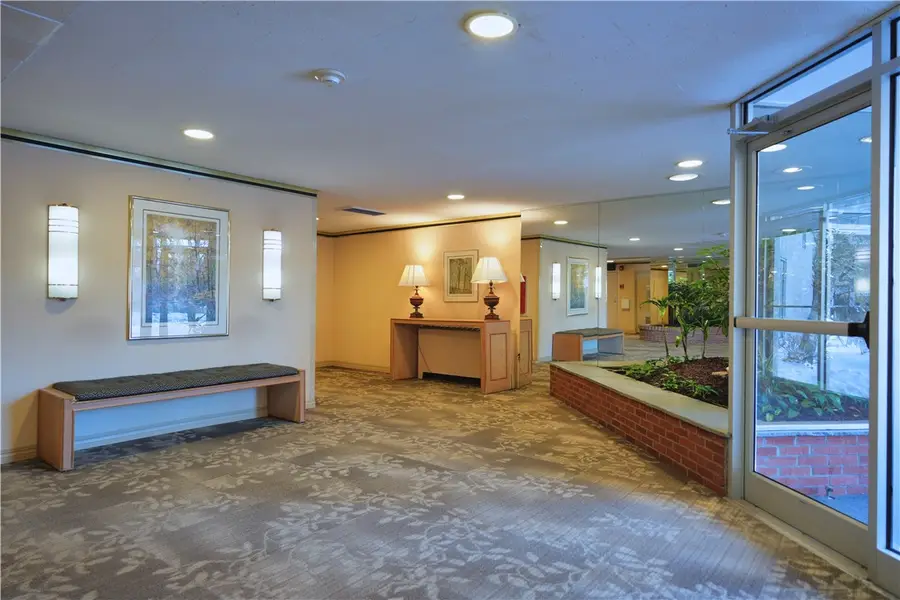 4625 Fifth #408, Oakland, PA 15213 - #3