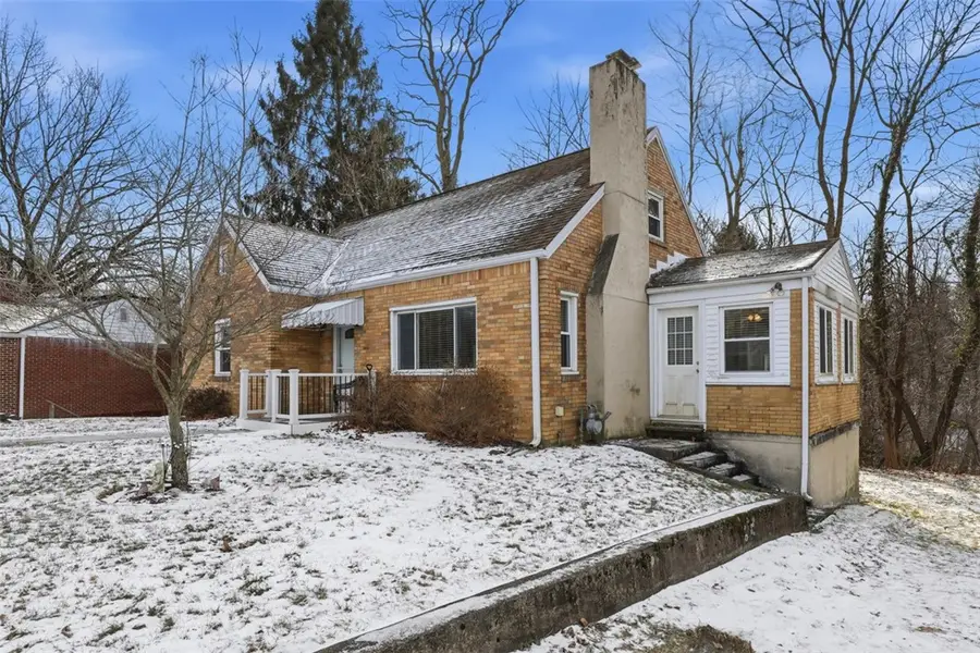 27 Ehle Ave, Kennedy, PA 15108 - Image #2