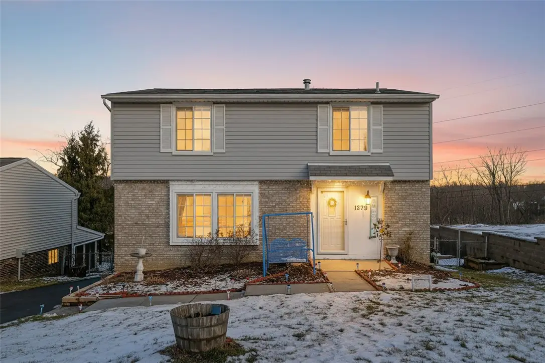 1279 Armstrong Dr, South Park, PA 15129 - Image #1