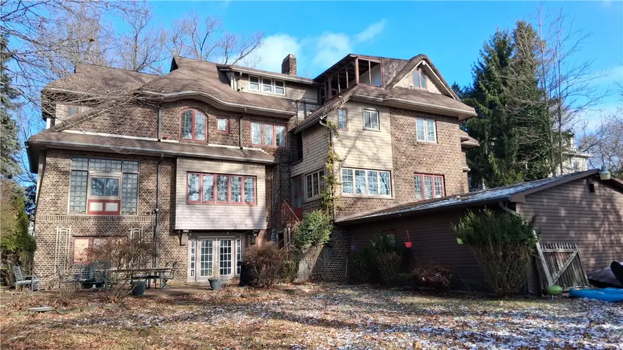 332 E Lincoln Ave, New Castle, PA 16101 - Image #2