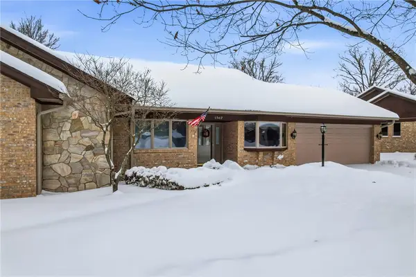 1567 Juniper Ct, Hermitage, PA 16148