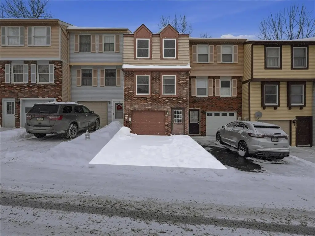 7305 Lafayette Sq, Hopewell, PA 15001 - Image #1