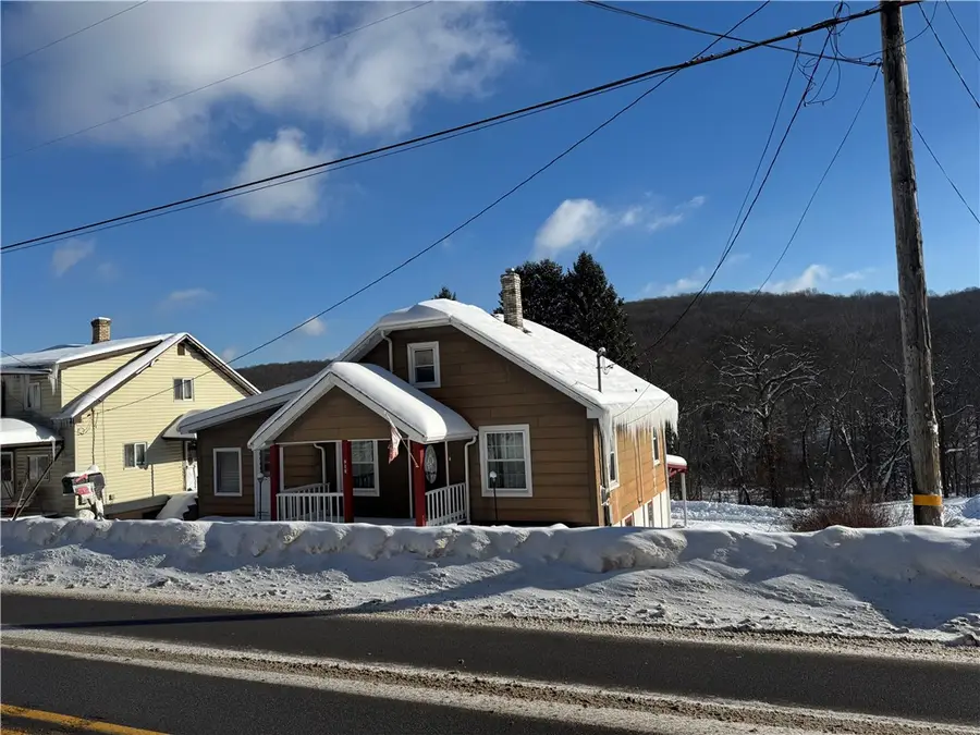 283 Argyle St, Petrolia, PA 16050 - Image #3