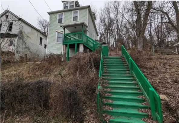 514 N Main St, Masontown, PA 15461