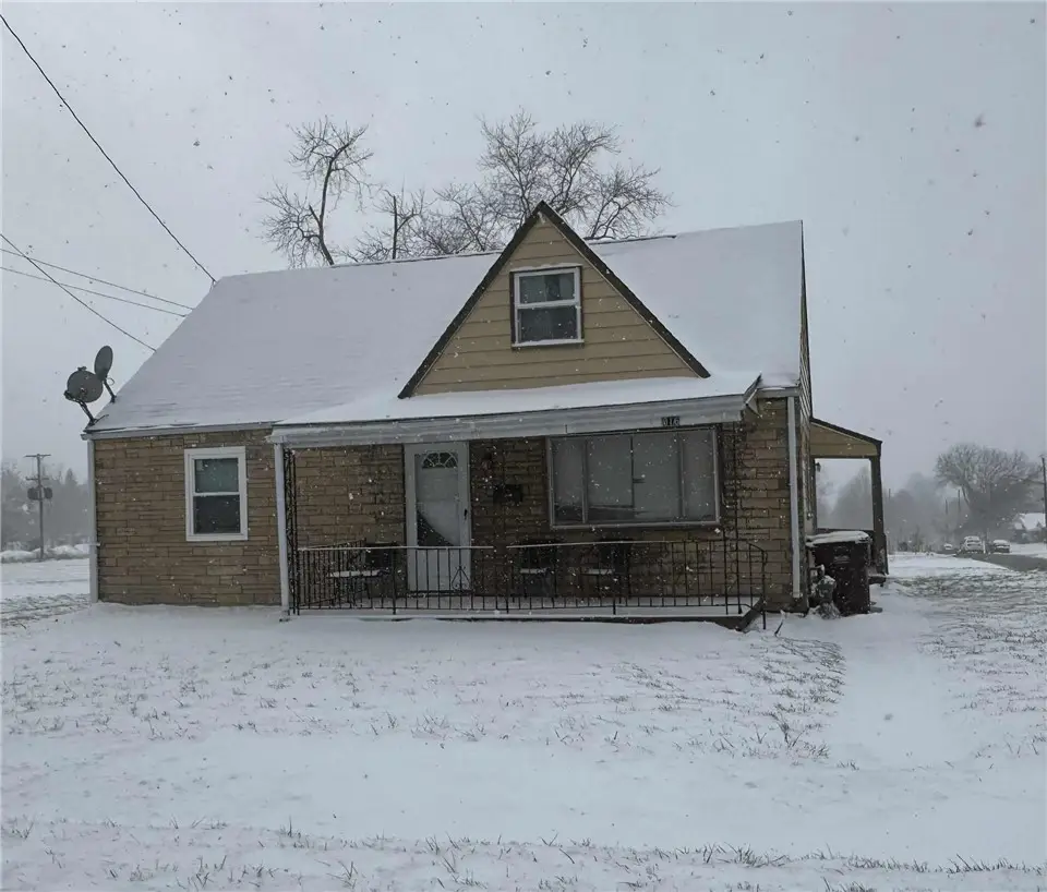 816 Indiana Ave, Farrell, PA 16121 - Image #1