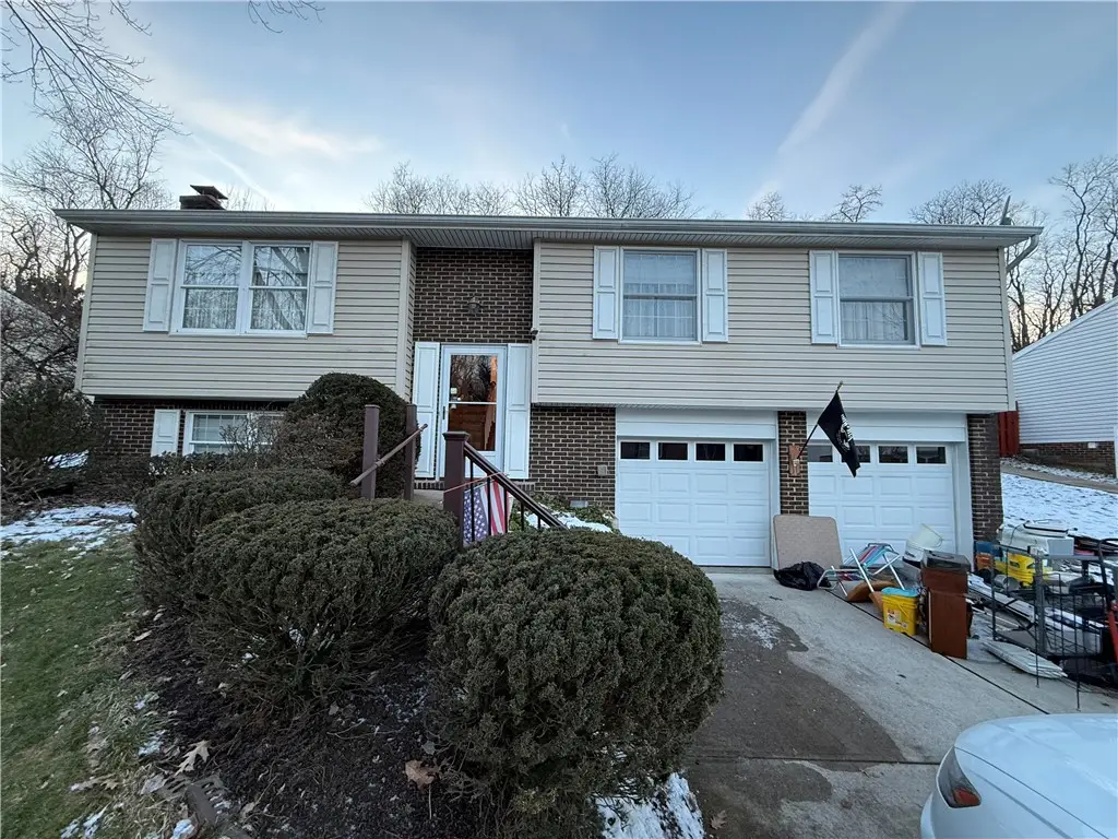 122 Crestwood Dr, Shaler, PA 15209 - #1