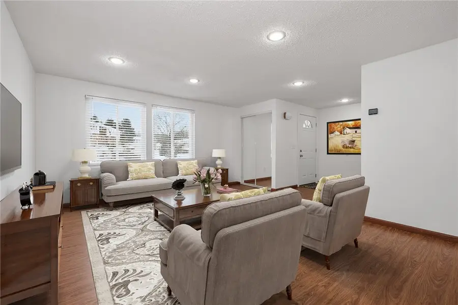 4360 Hemlock Cir, Allison Park, PA 15101 - Image #2