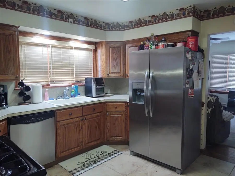 145 College Ave, Hempfield, PA 16125 - Image #2