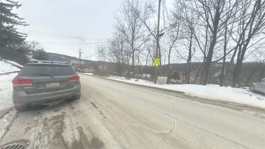 609 E 4th St, Oil City, PA 16301 - Image #2