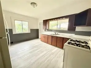 864 Vankirk St, Clairton, PA 15025 - #2