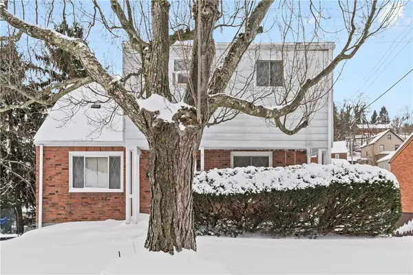 1034 Elwell Street, Lincoln Place, PA 15206