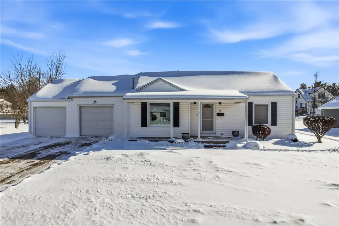 96 N Crescent Dr, Hermitage, PA 16148 - Image #1