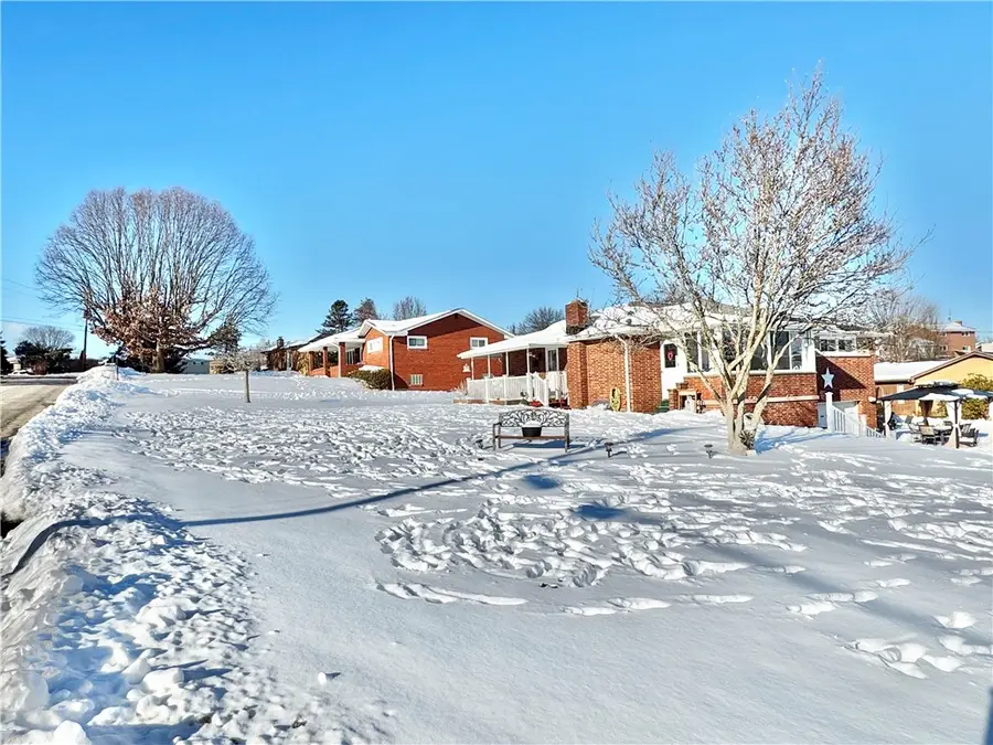 210 Highland Drive, Elizabeth, PA 15037 - #2