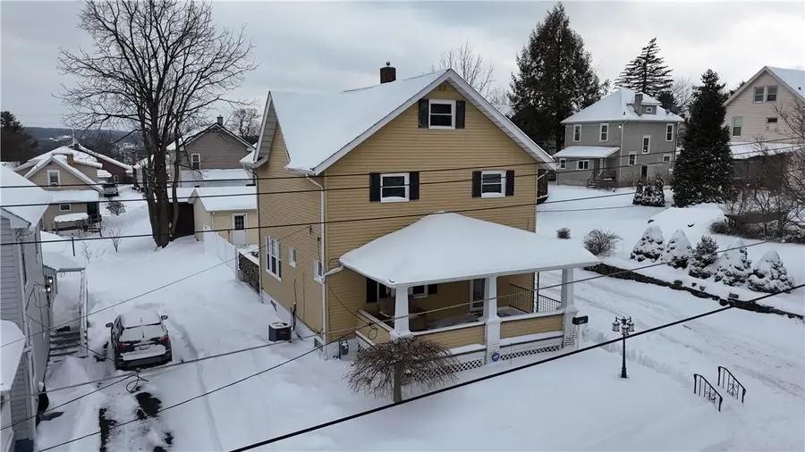 910 Temple Ave, New Castle, PA 16101 - #2