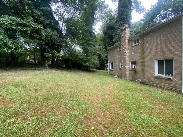 9210 Florida Ave, Penn Hills, PA 15235