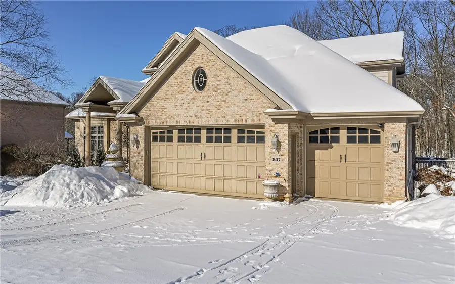 807 Gallant Fox Ln, Cranberry Township, PA 16066 - Image #3