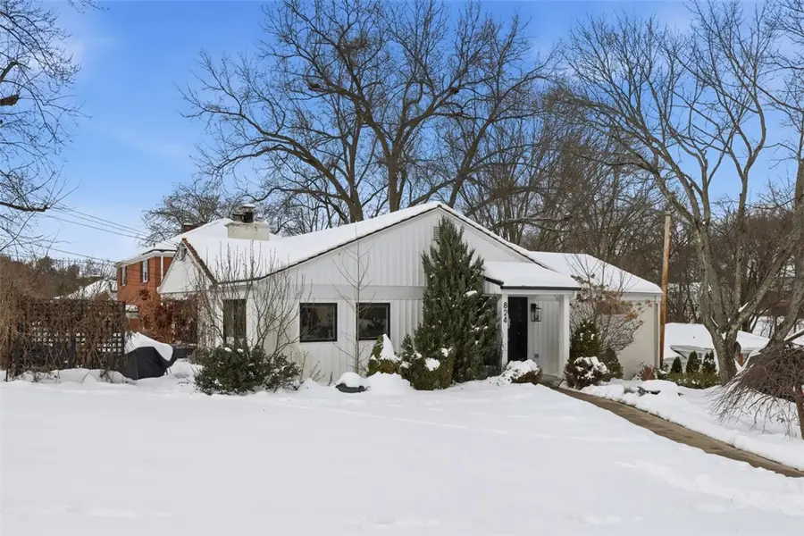 824 Foxland Dr, Mount Lebanon, PA 15243 - #2