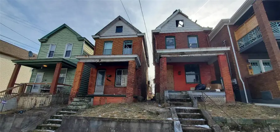 320 W 14th Avenue, Homestead, PA 15120 - #2