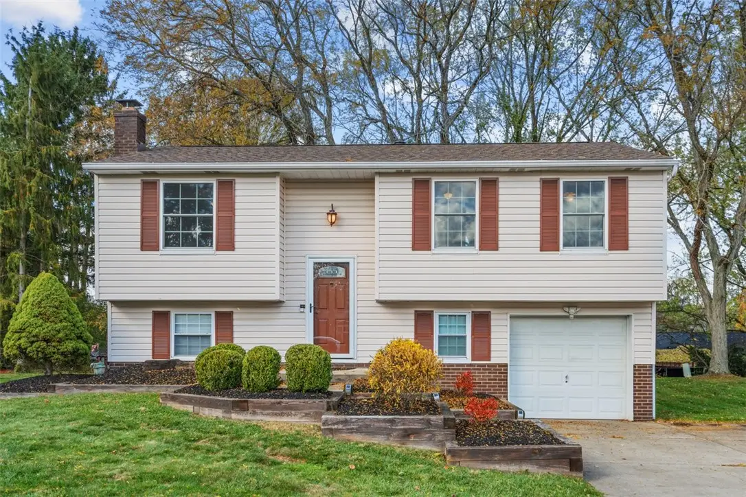202 Cameron Dr, Cranberry Township, PA 16066 - Image #1