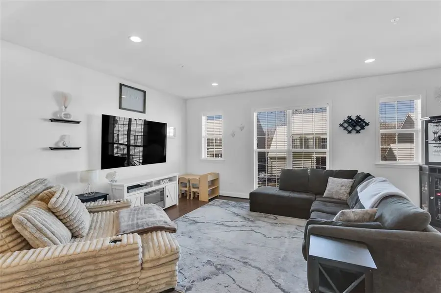 1133 Sray Ln, Bridgeville, PA 15017 - #3