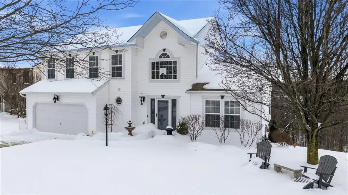 140 Cedar Ridge Dr, Center, PA 15061 - #1