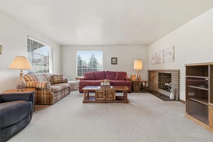 2001 Cypress Dr, White Oak, PA 15131 - Image #2