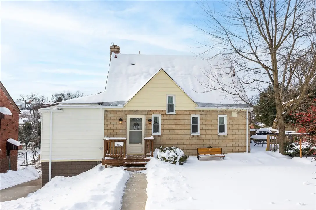 3210 Hazelhurst Ave, Baldwin, PA 15227 - #1